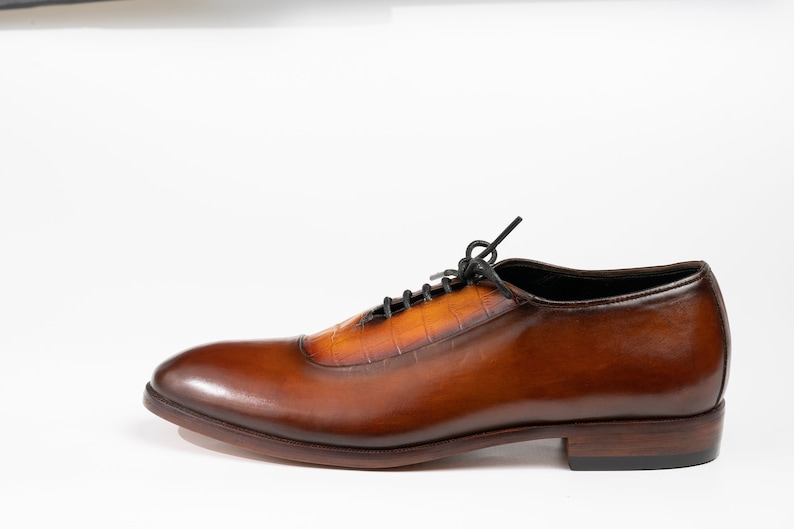 Cognac Brown Cap Toe Oxford Shoes Men’s Lace-Up Cap Toe Oxford in Cognac Brown Leather Cap Toe Oxford Lace-Ups