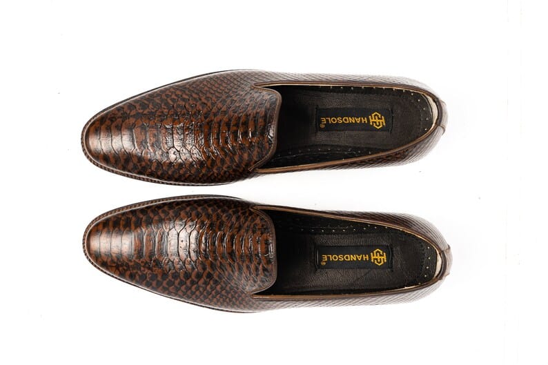 Fish-Pattern Embossed Loafers Wholecut One Piece Slip-On Shoes Handmade Fish-Pattern Loafers Unique Embossed Leather Loafers Men’s Slip-On Wholecut Shoes Stylish Fish-Pattern Leather Loafers Elegant Handmade Slip-On Loafers Premium Wholecut Loafers for Men Embossed Leather Slip-On Shoes Artisan Crafted Fish-Pattern Loafers